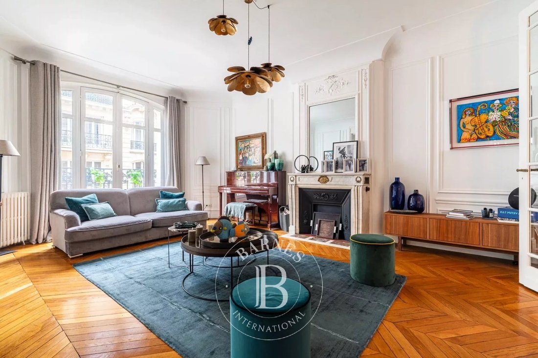 Apartment in Muette Nord, Paris 16e Arrondissement, Paris 4 - 17049106