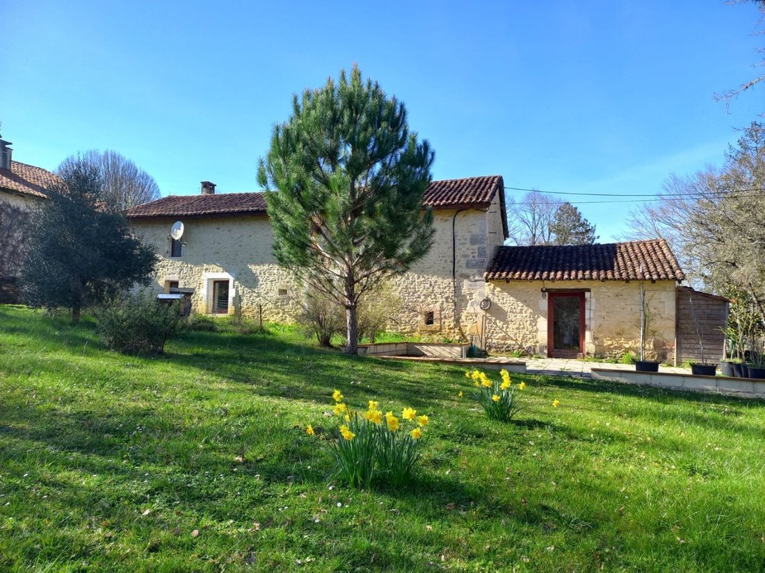 Estate in Brantome, Brantome en Perigord, France 1 - 13883602