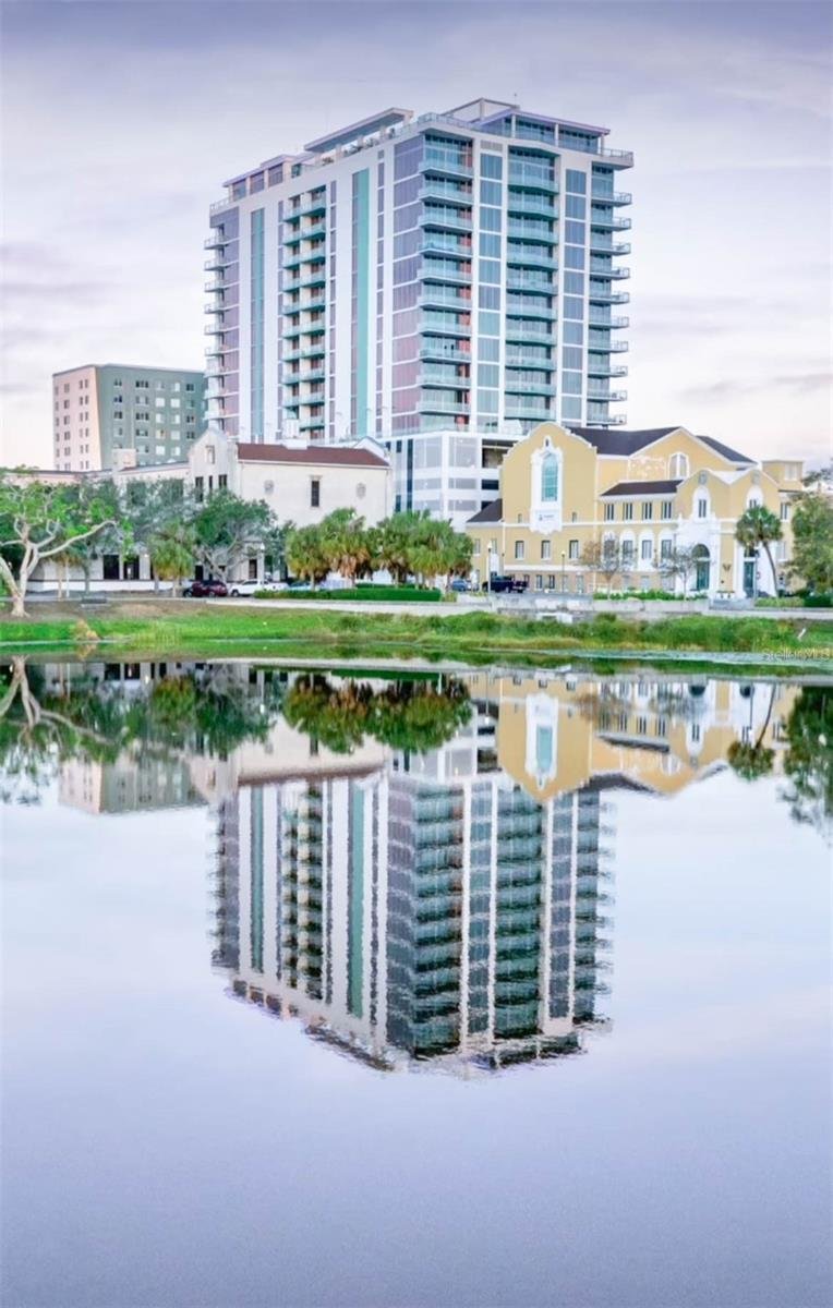 Condo in St. Petersburg, Florida, United States 2 - 17054312