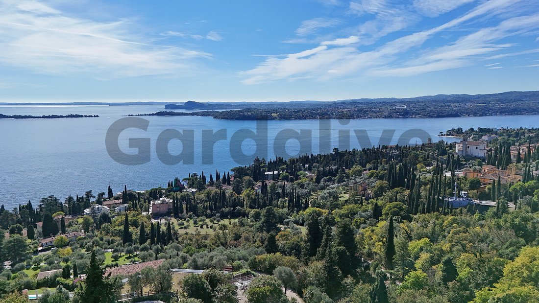 Villa in Gardone Riviera, Lombardy, Italy 2 - 17059688