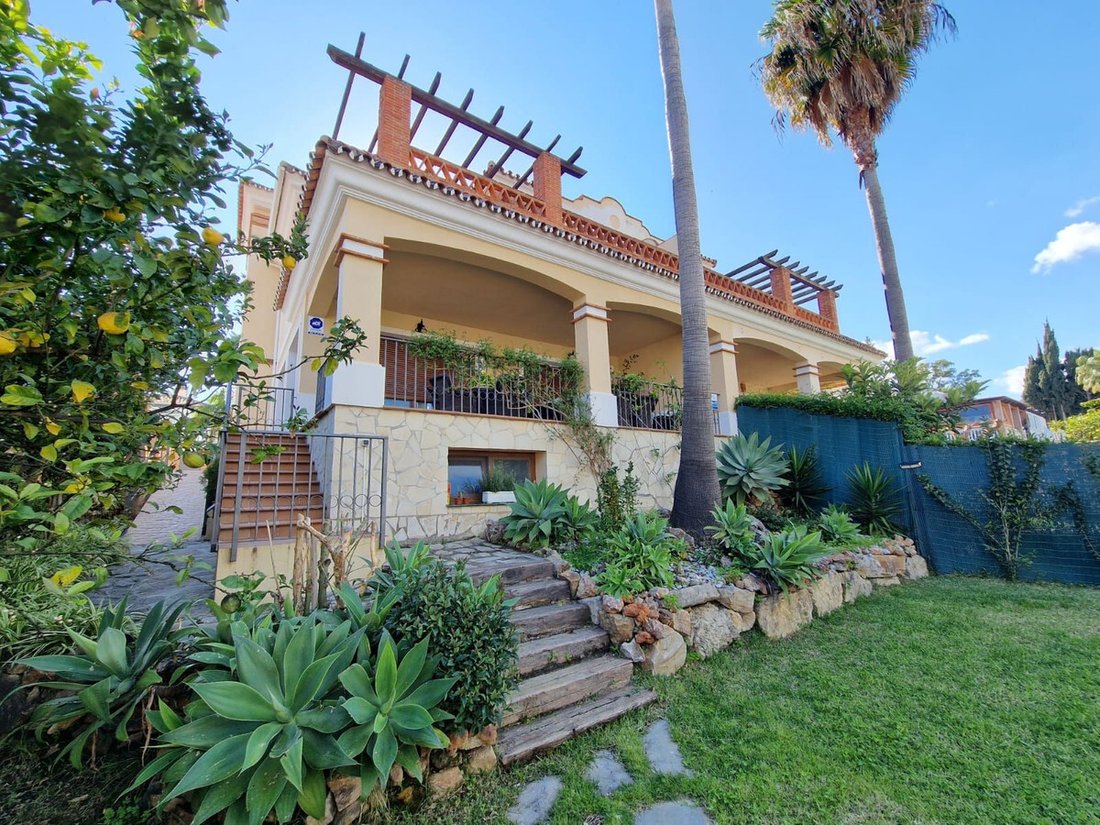 Villa in Marbella, Andalusia, Spain 1 - 17053473