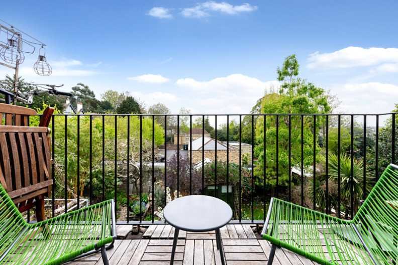 Apartment in Holly Village, Haringey, England 1 - 17055471
