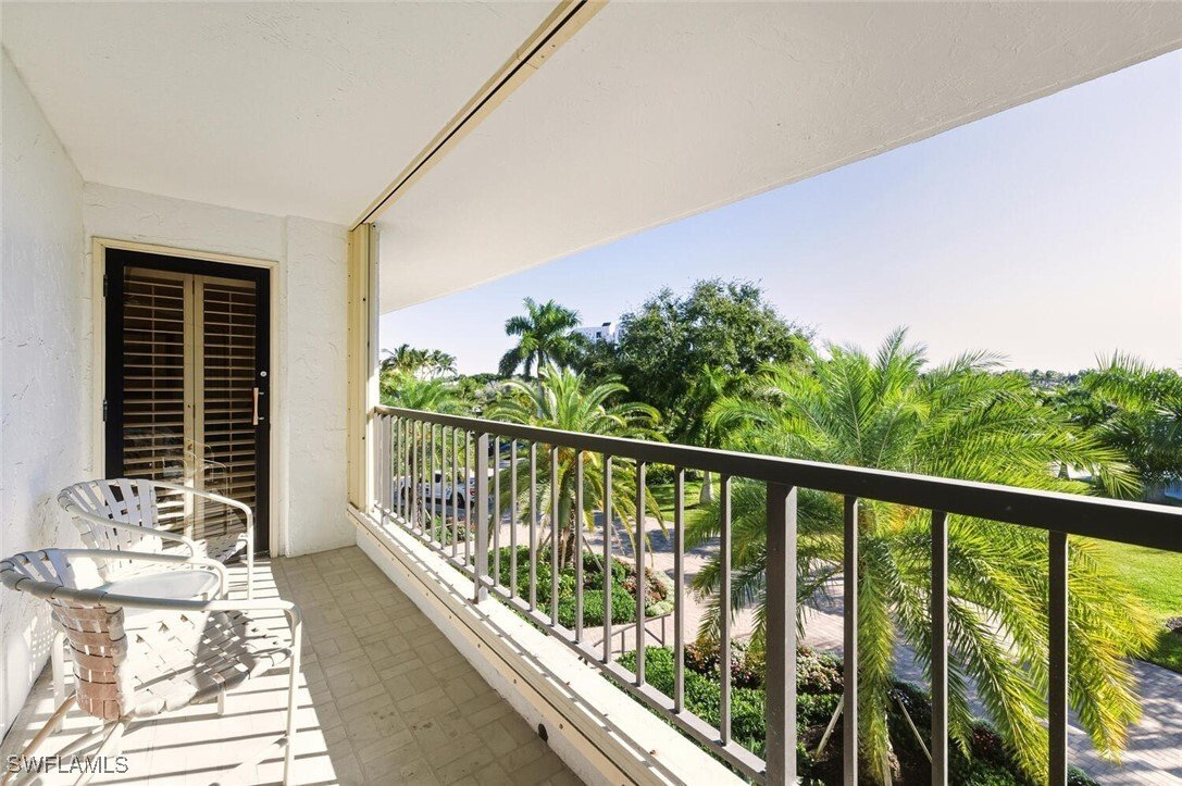Condo in Naples, Florida, United States 4 - 16876380