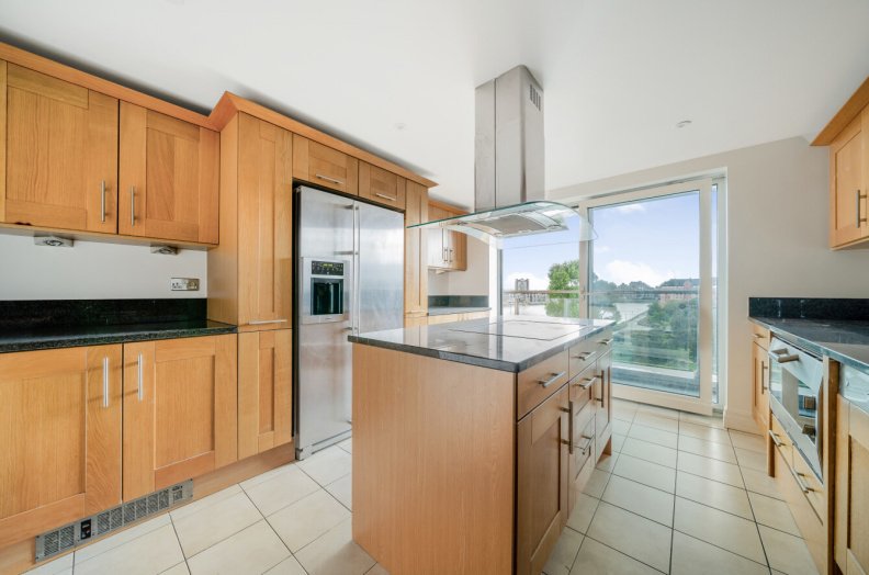 Apartment in Walham Green, Hammersmith and Fulham, England 3 - 17055554