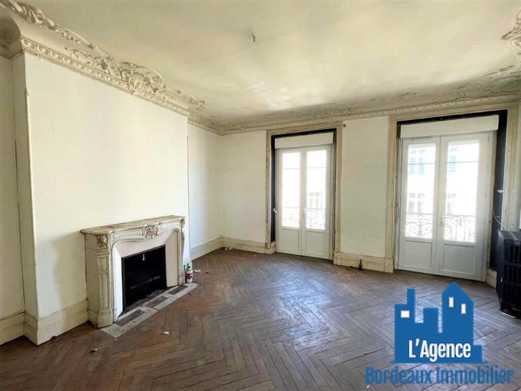 Apartment in Capucins-Saint Michel-Nansouty-Saint Genès, Bordeaux, France 2 - 17047726