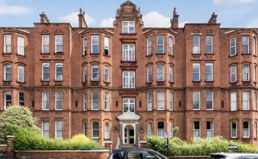Apartment in South Hampstead, Camden, England 1