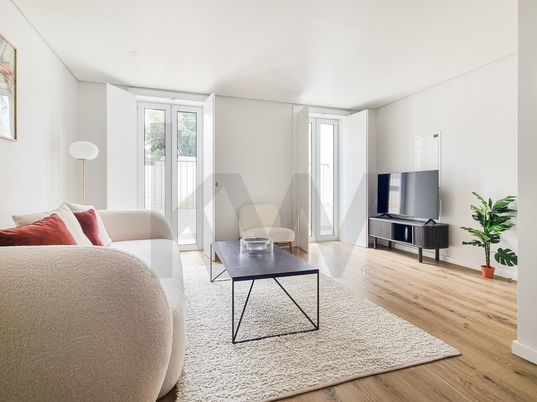 Apartment in Arroios, Lisbon, Portugal 3 - 17053471
