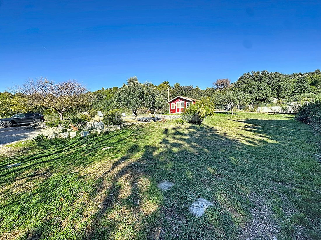 Villa in Cheval-Blanc, Provence-Alpes-Côte d'Azur, France 2 - 17047581