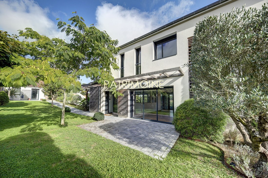 Villa in Orgeval, Ile-de-France, France 1 - 17048128