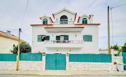 Townhouse in Corroios, Setubal, Portugal 1