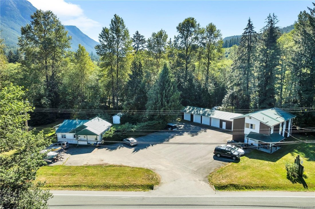 House in Sayward, British Columbia, Canada 3 - 17051518