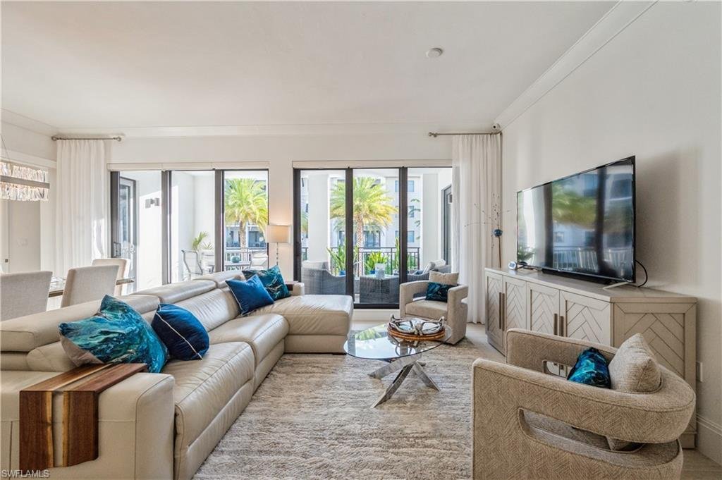 Condo in Naples, Florida, United States 5 - 17047402