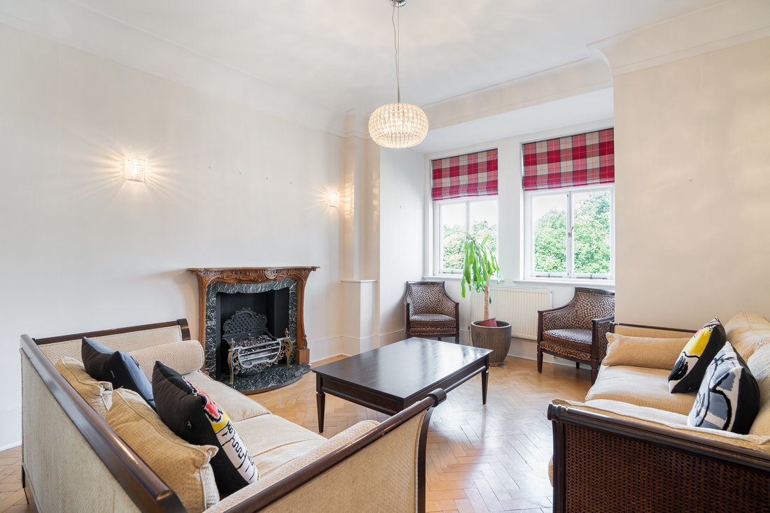 Apartment in Primrose Hill, Camden, England 2 - 17049514