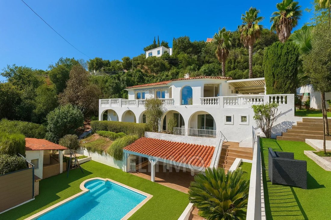 Villa in Aspremont, Provence-Alpes-Côte d'Azur, France 1 - 17049199