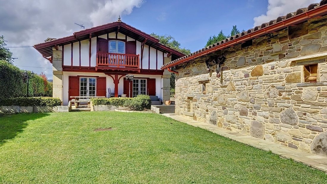 House in Saint-Pée-sur-Nivelle, Nouvelle-Aquitaine, France 2 - 17052909