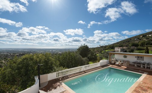 Villa in Santa Barbara de Nexe, Algarve, Portugal 1