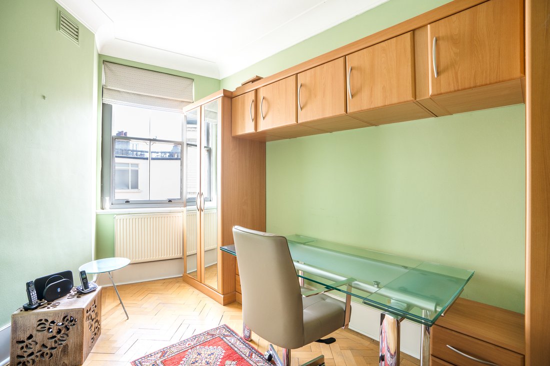 Apartment in Primrose Hill, Camden, England 5 - 17049514