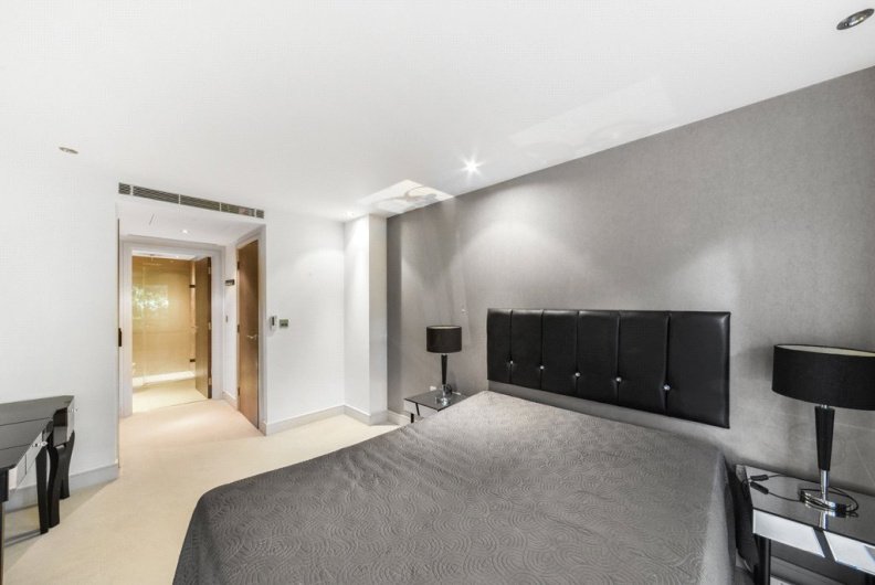 Apartment in Chelsea Harbour, England 4 - 17055482