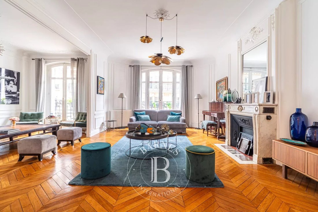Apartment in Muette Nord, Paris 16e Arrondissement, Paris 1 - 17049106
