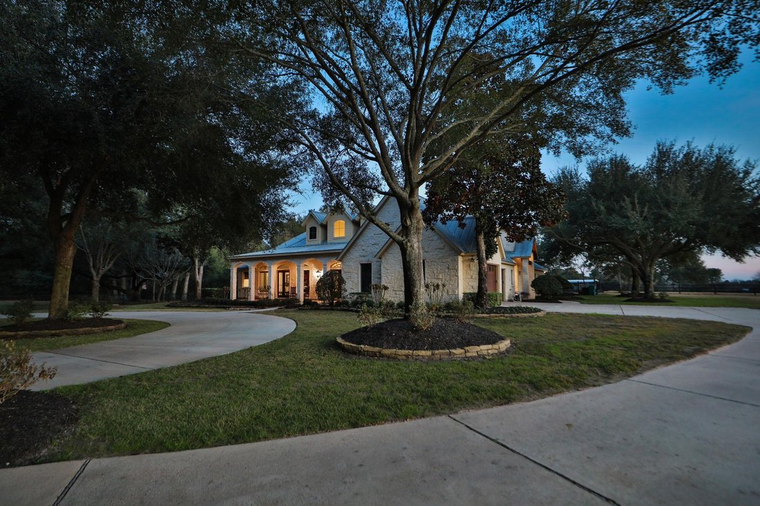 House in Tomball, Texas, United States 3 - 17050300