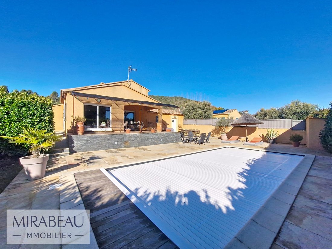 Villa in Corbières-en-Provence, Provence-Alpes-Côte d'Azur, France 1 - 17052734