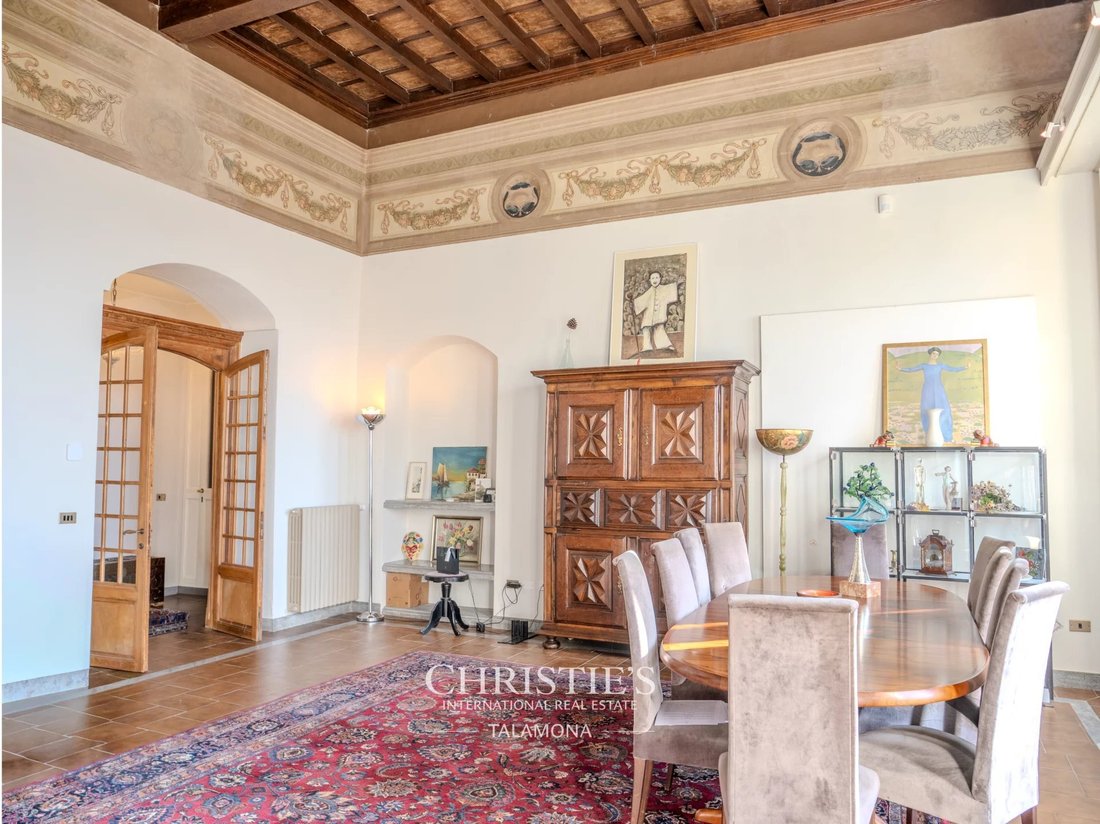 Villa in Besozzo, Lombardy, Italy 2 - 17049193