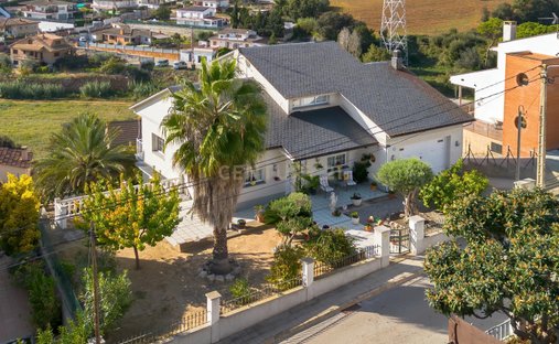 Villa in Llica d'Amunt, Catalonia, Spain 1