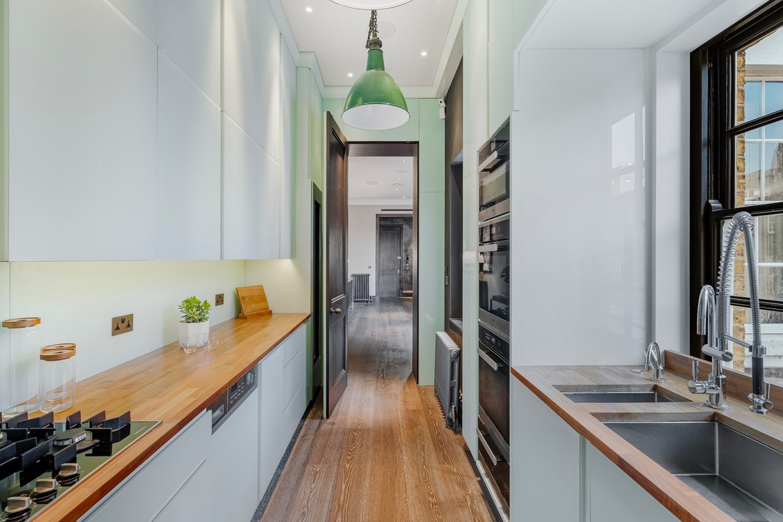 Apartment in Mayfair, Westminster, England 5 - 17049744