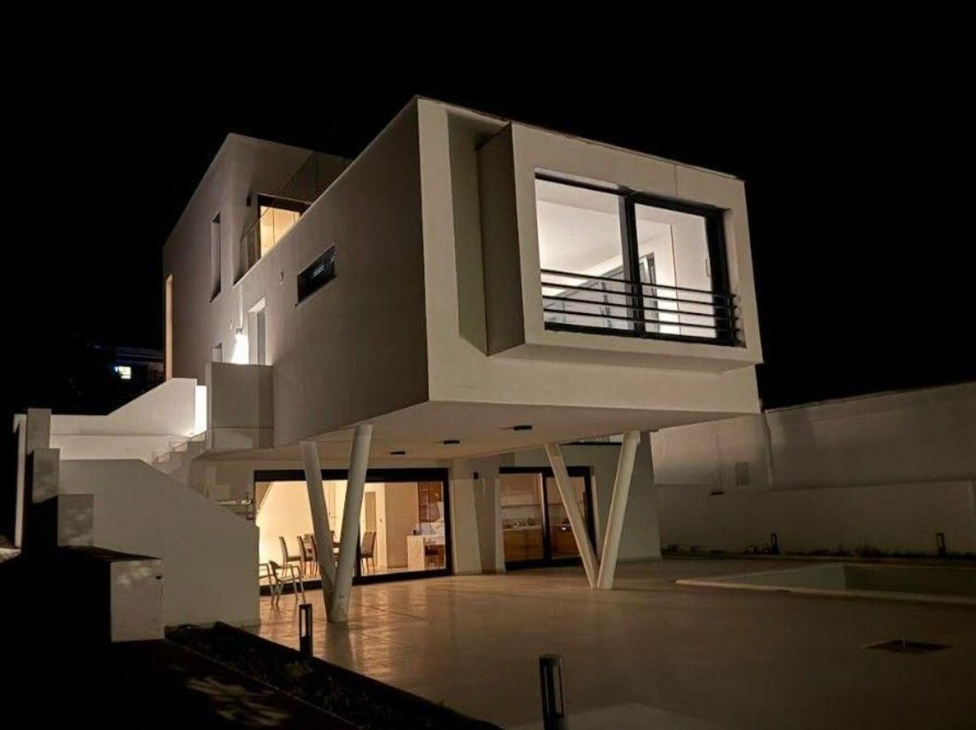 Villa in Grohote, Split-Dalmatia County, Croatia 2 - 17059631