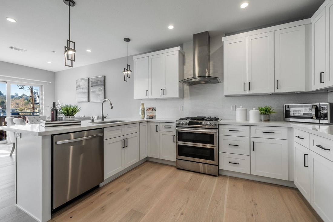 House in San Carlos, California, United States 4 - 17052495