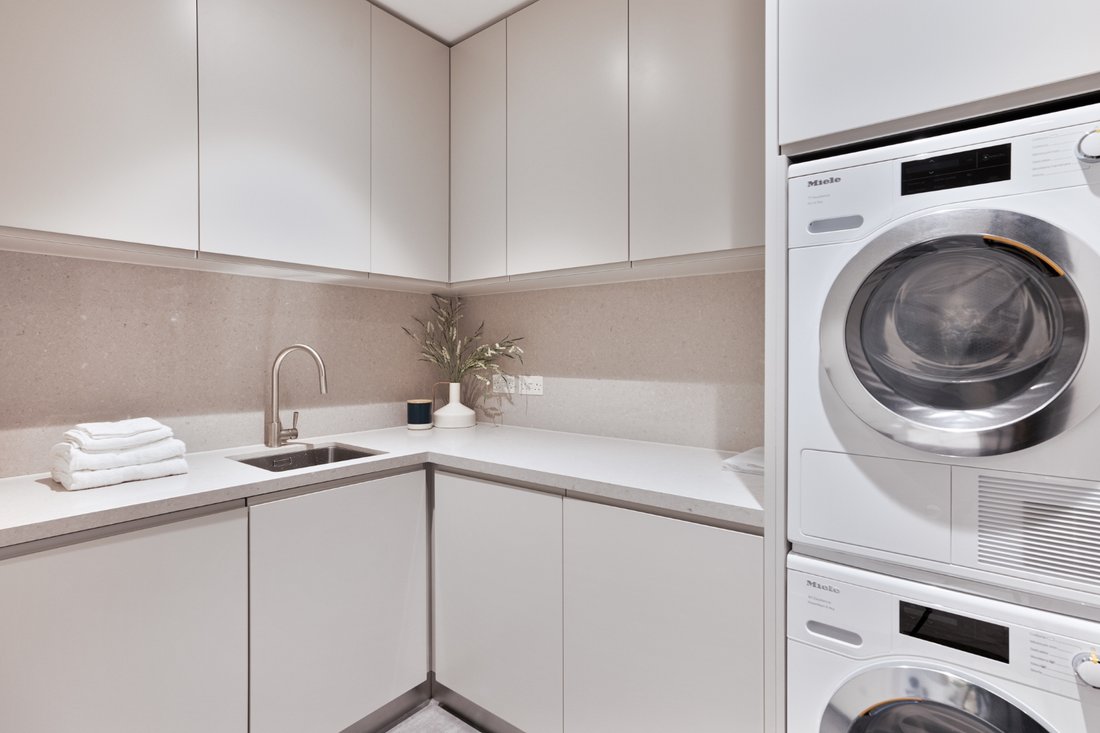 Apartment in Knightsbridge, Kensington And Chelsea, England 4 - 17048353