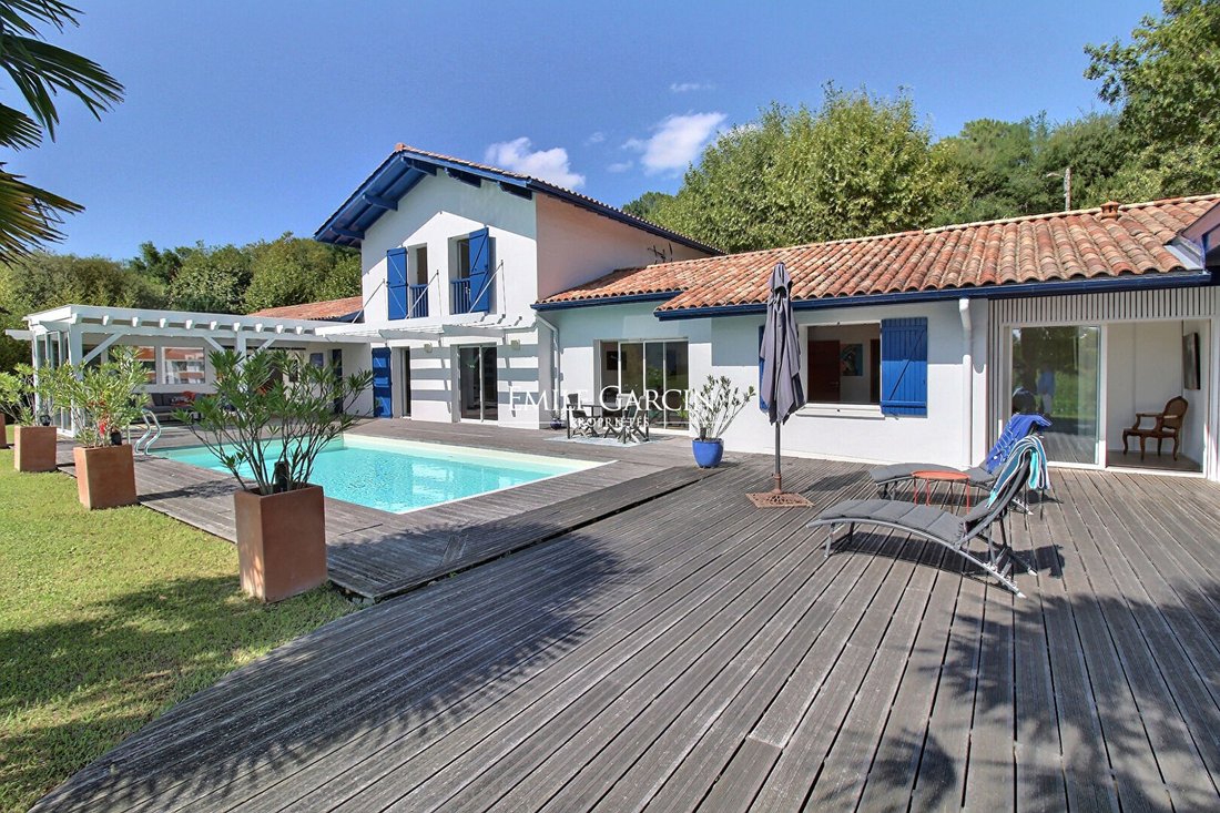 Villa in Bidart, Nouvelle-Aquitaine, France 2 - 16419114