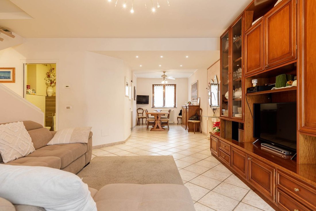 Townhouse in Torricella, Campi Bisenzio, Tuscany 5 - 17056927
