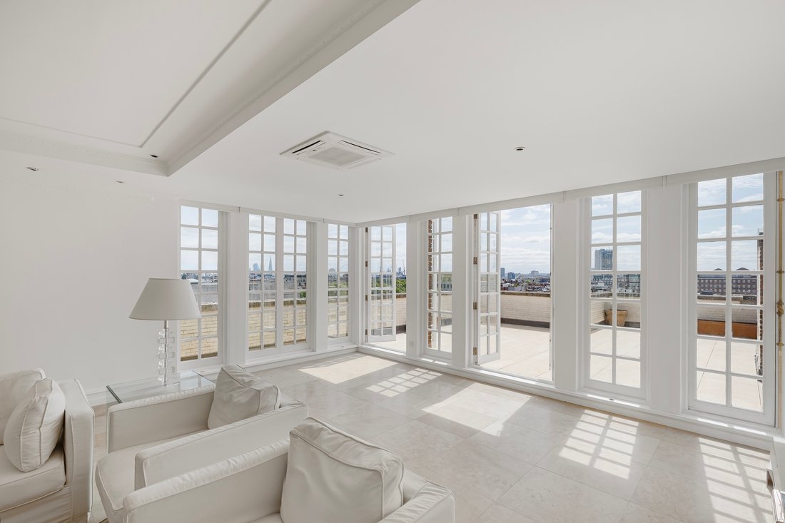 View of A Light And Spacious Mayfair Penthouse With In London, England, United ...