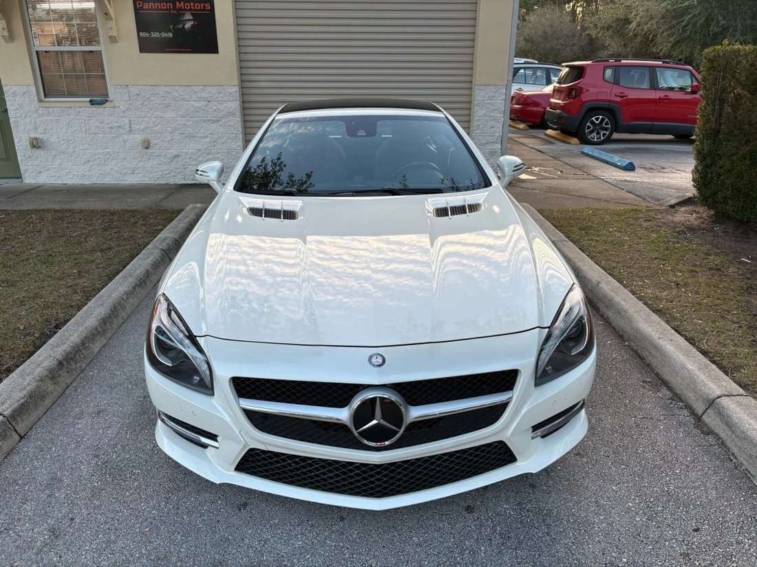 Cabriolet in Palm Coast, FL, United States 3 - 16706275