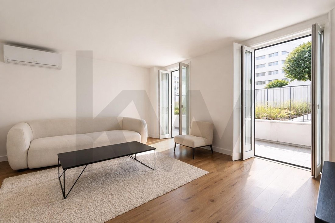 Apartment in Arroios, Lisbon, Portugal 5 - 17053471