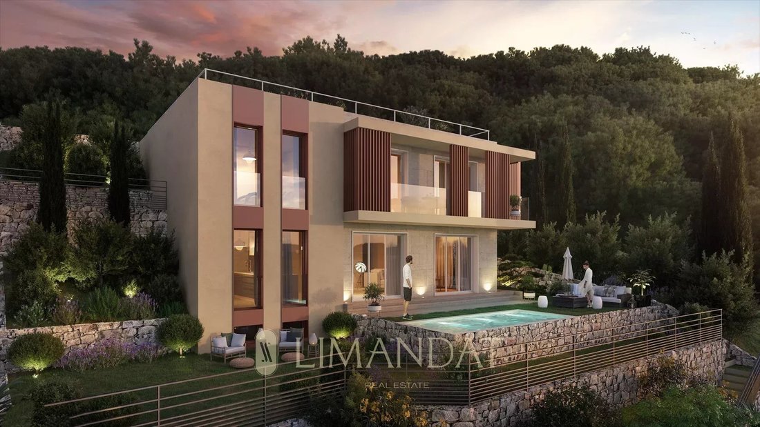 Villa in Èze, Provence-Alpes-Côte d'Azur, France 1 - 13802432