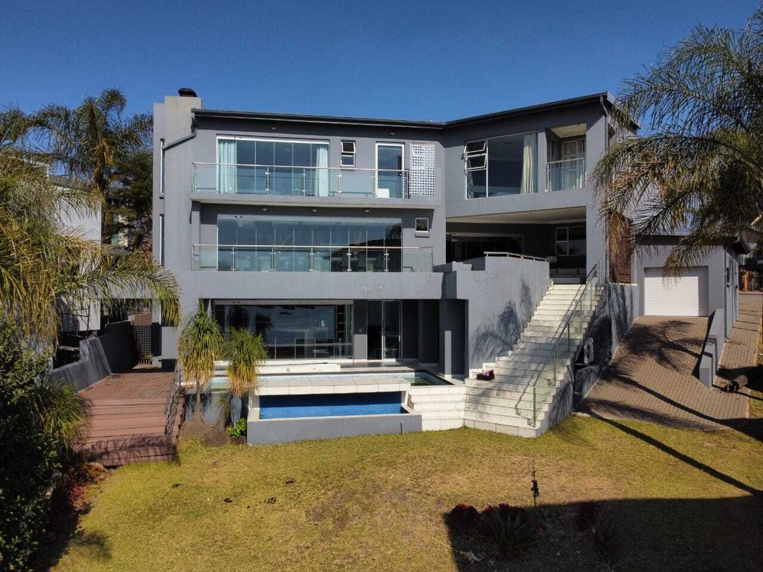 House in Bankenveld, Mpumalanga, South Africa 3 - 17052205