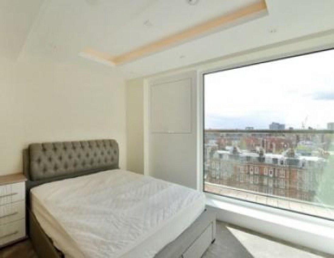 Apartment in Holland Park, Kensington And Chelsea, England 3 - 17050452