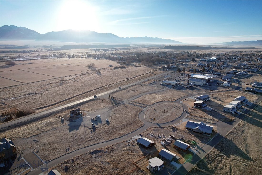 Land in Ennis, Montana, United States 3 - 17054148