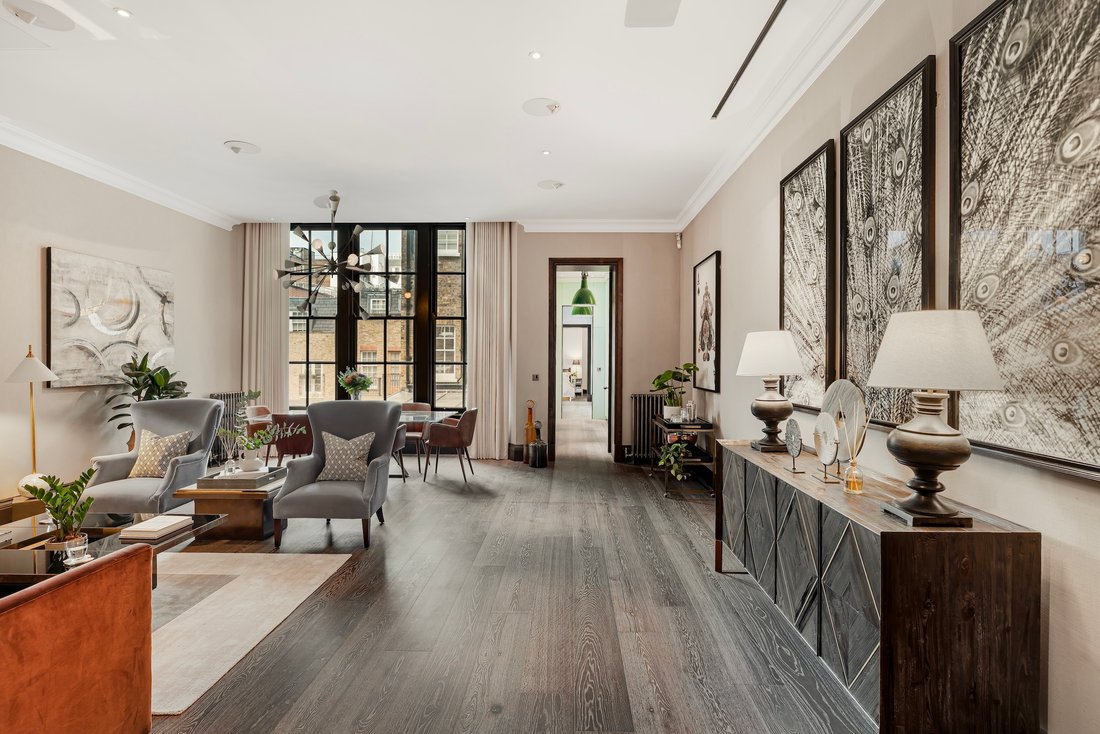 Apartment in Mayfair, Westminster, England 2 - 17049744