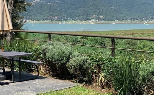 Casa a Valle de Bravo, Stato del Messico, Messico 1