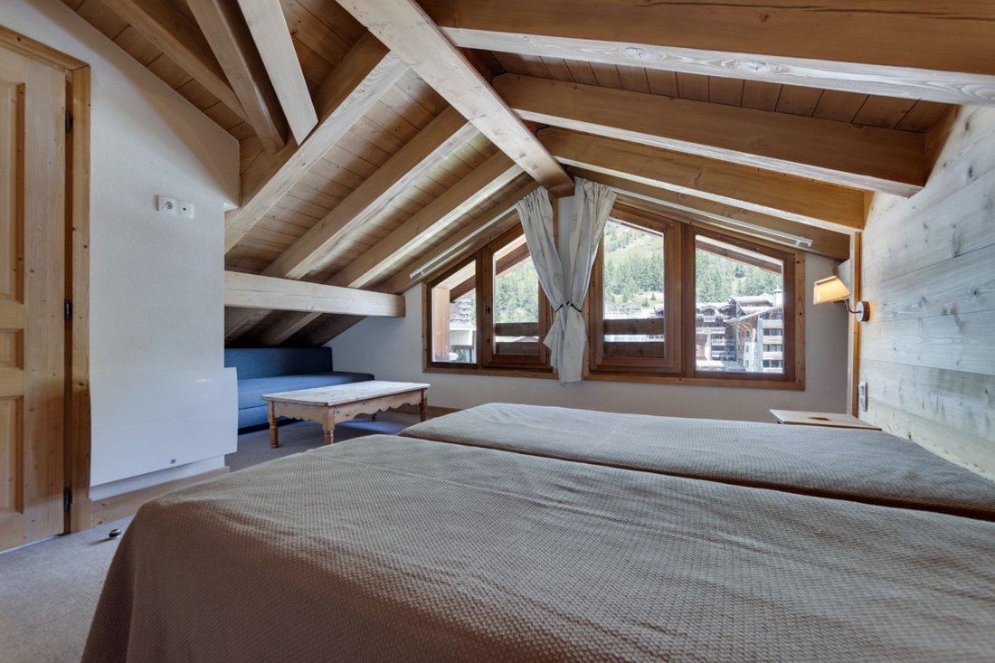 Villa in Val-d'Isere, Auvergne-Rhône-Alpes, France 4 - 17047896