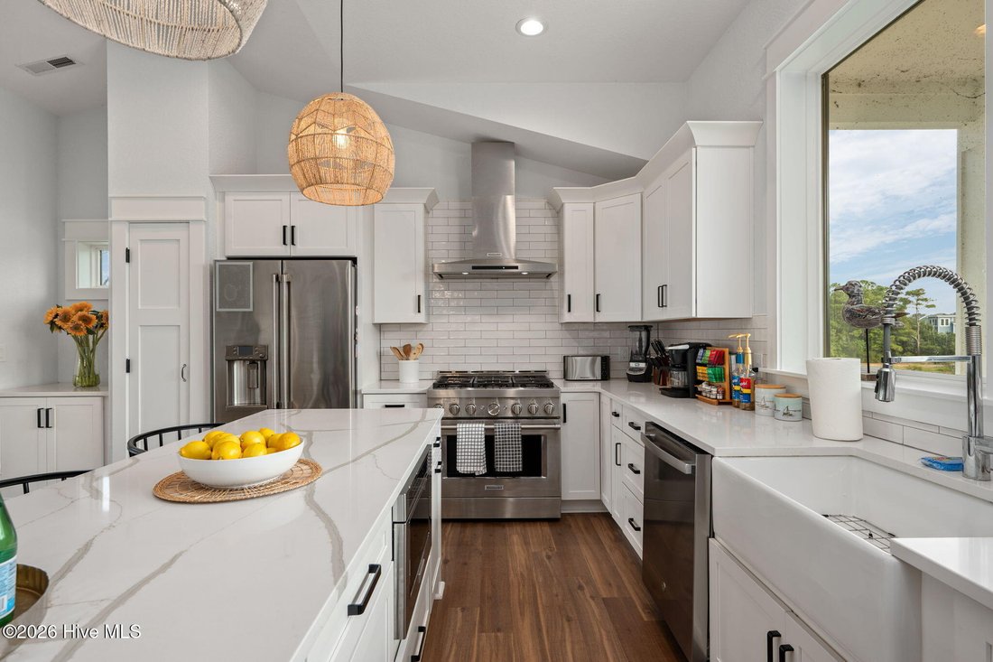 House in Corolla, North Carolina, United States 4 - 17056314