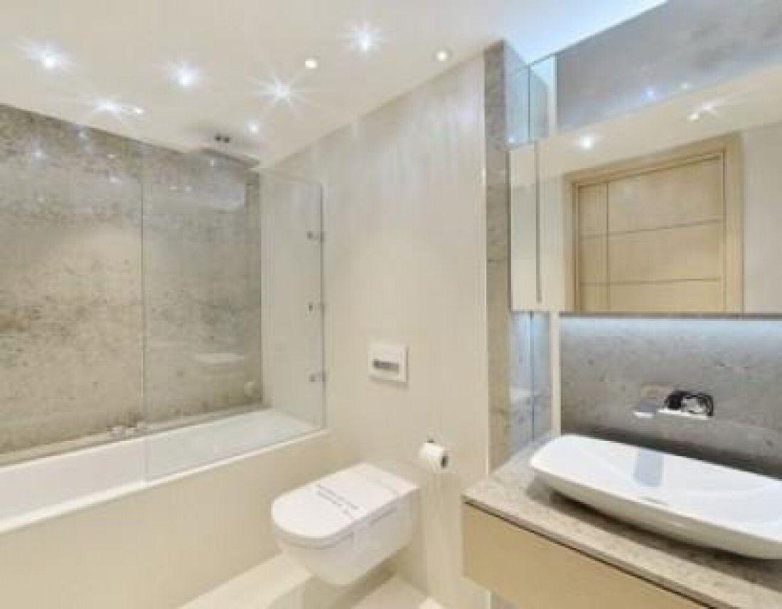 Apartment in Holland Park, Kensington And Chelsea, England 5 - 17050460