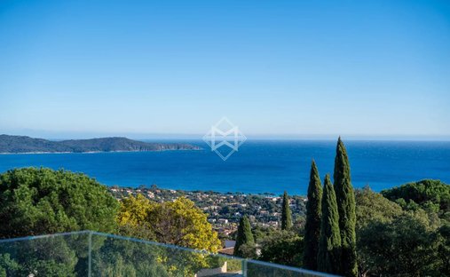 Villa in Nord, Cavalaire-sur-Mer, France 1