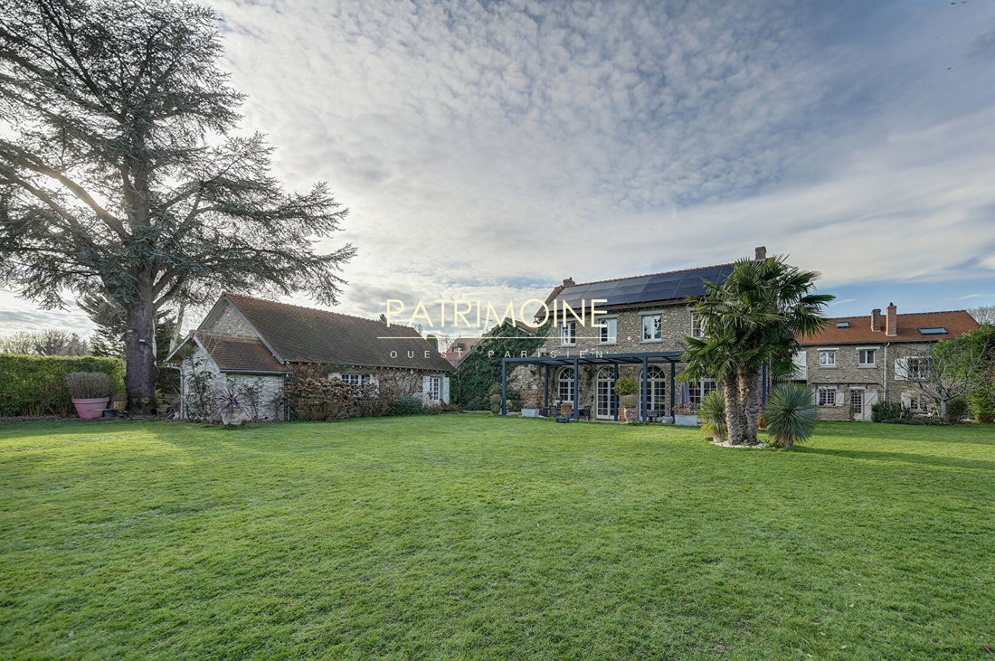 Villa in Feucherolles, Ile-de-France, France 1 - 17048184