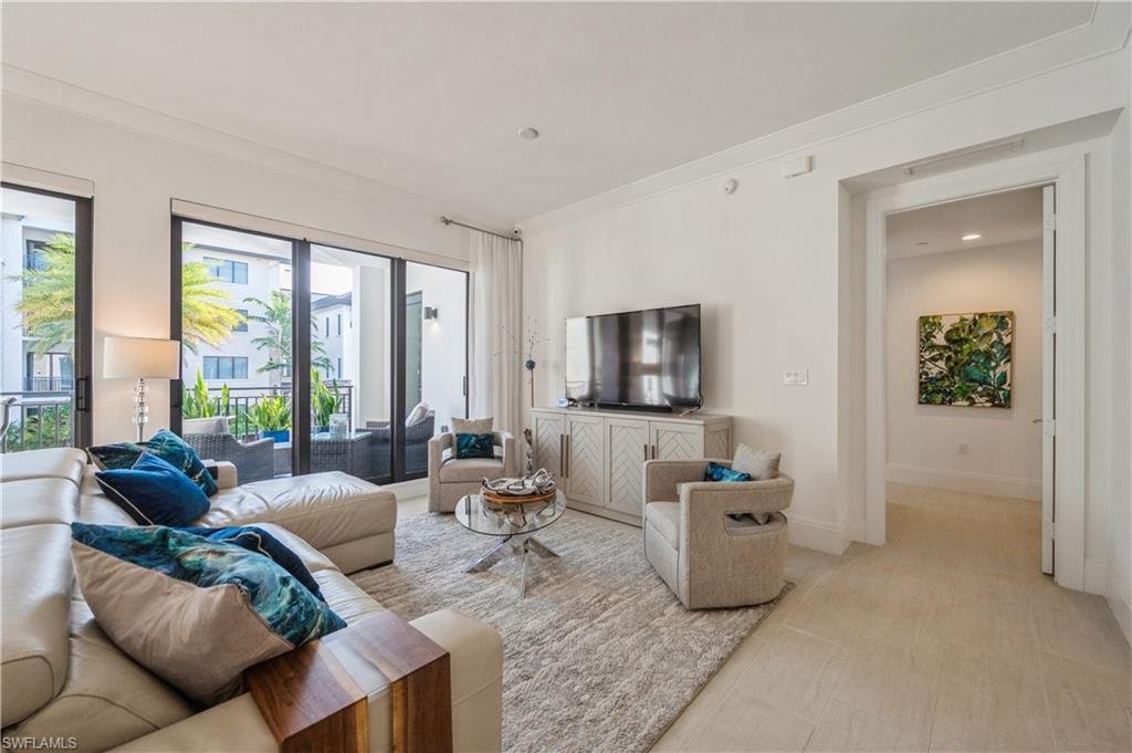 Condo in Naples, Florida, United States 4 - 17047402