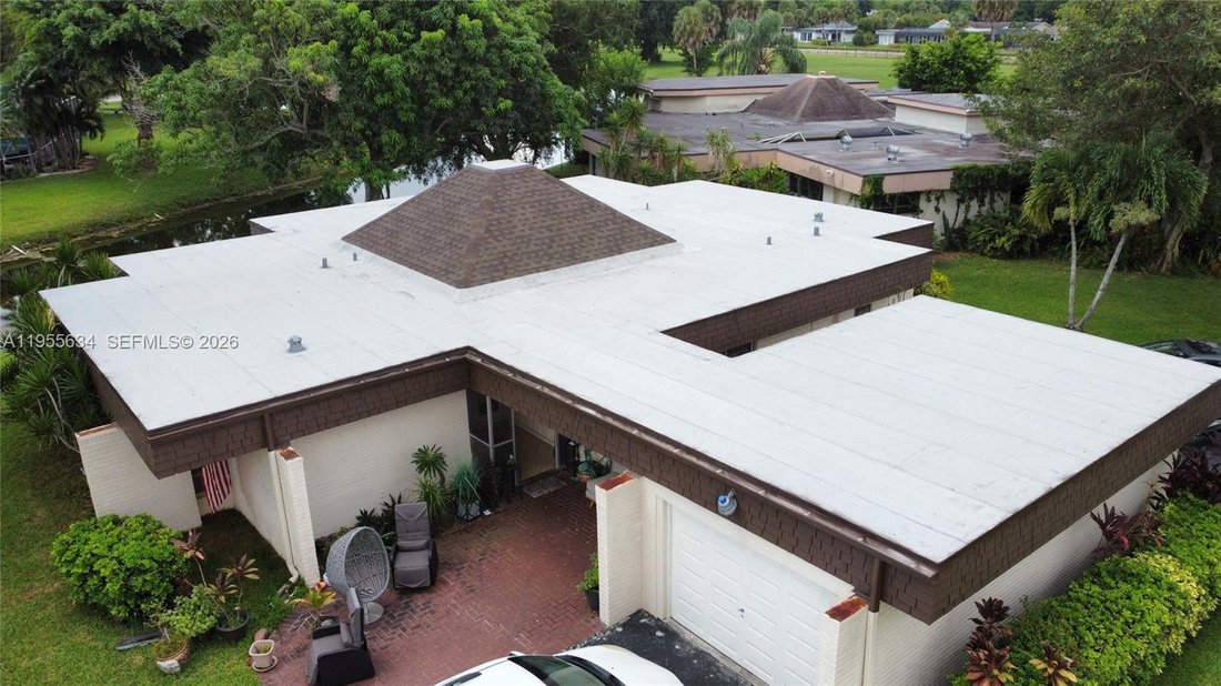 House in Coral Springs, Florida, United States 2 - 17051763