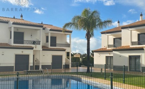 House in Praia dos Pescadores, Olhos de Agua, Portugal 1